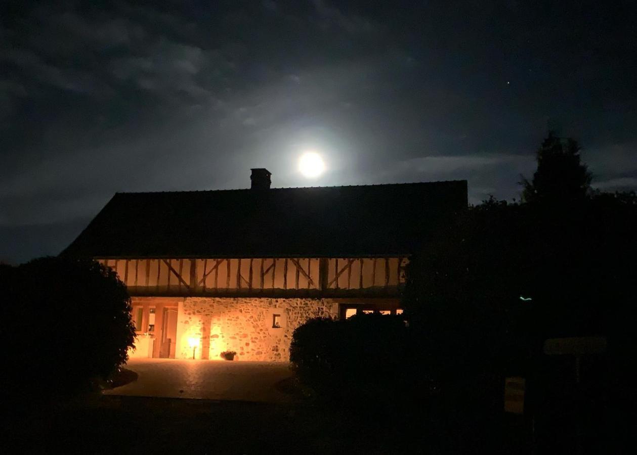 Le Logis De La Chouette Hotel Bauge-en-Anjou Bagian luar foto