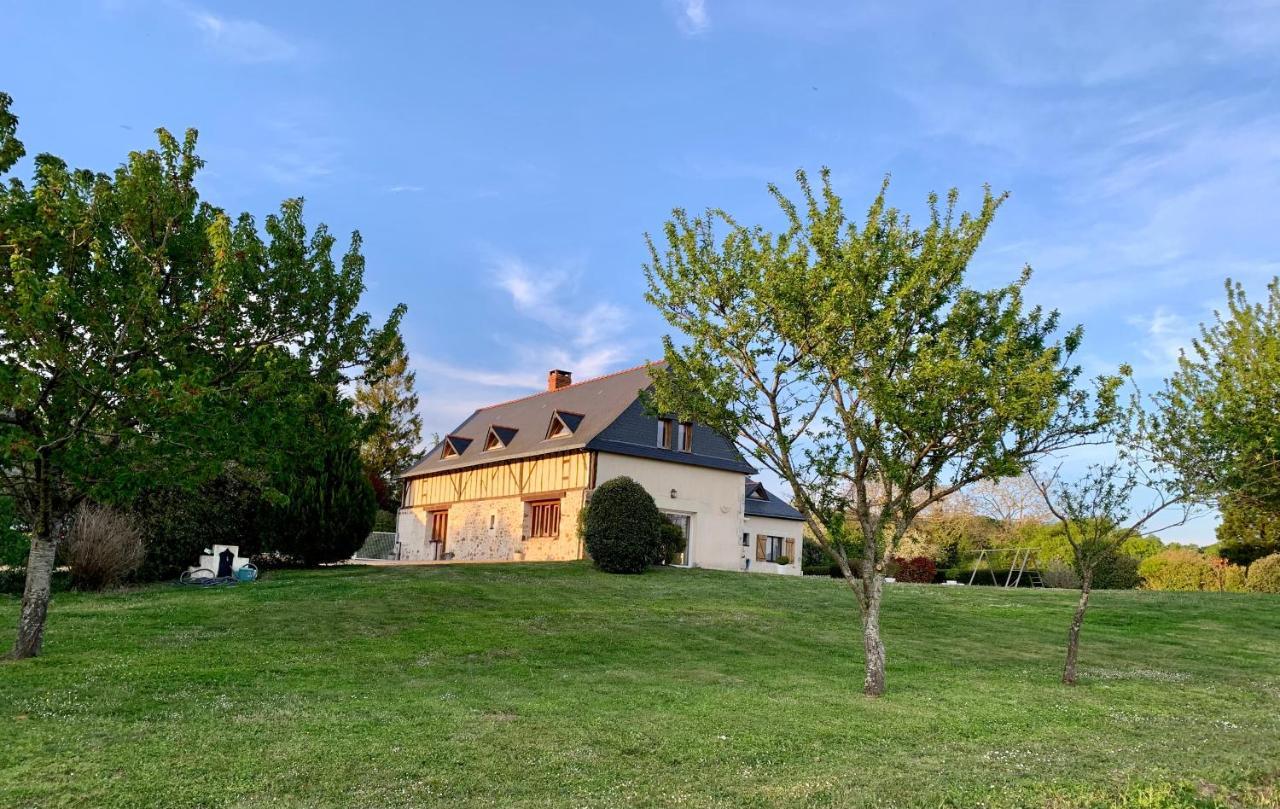 Le Logis De La Chouette Hotel Bauge-en-Anjou Bagian luar foto