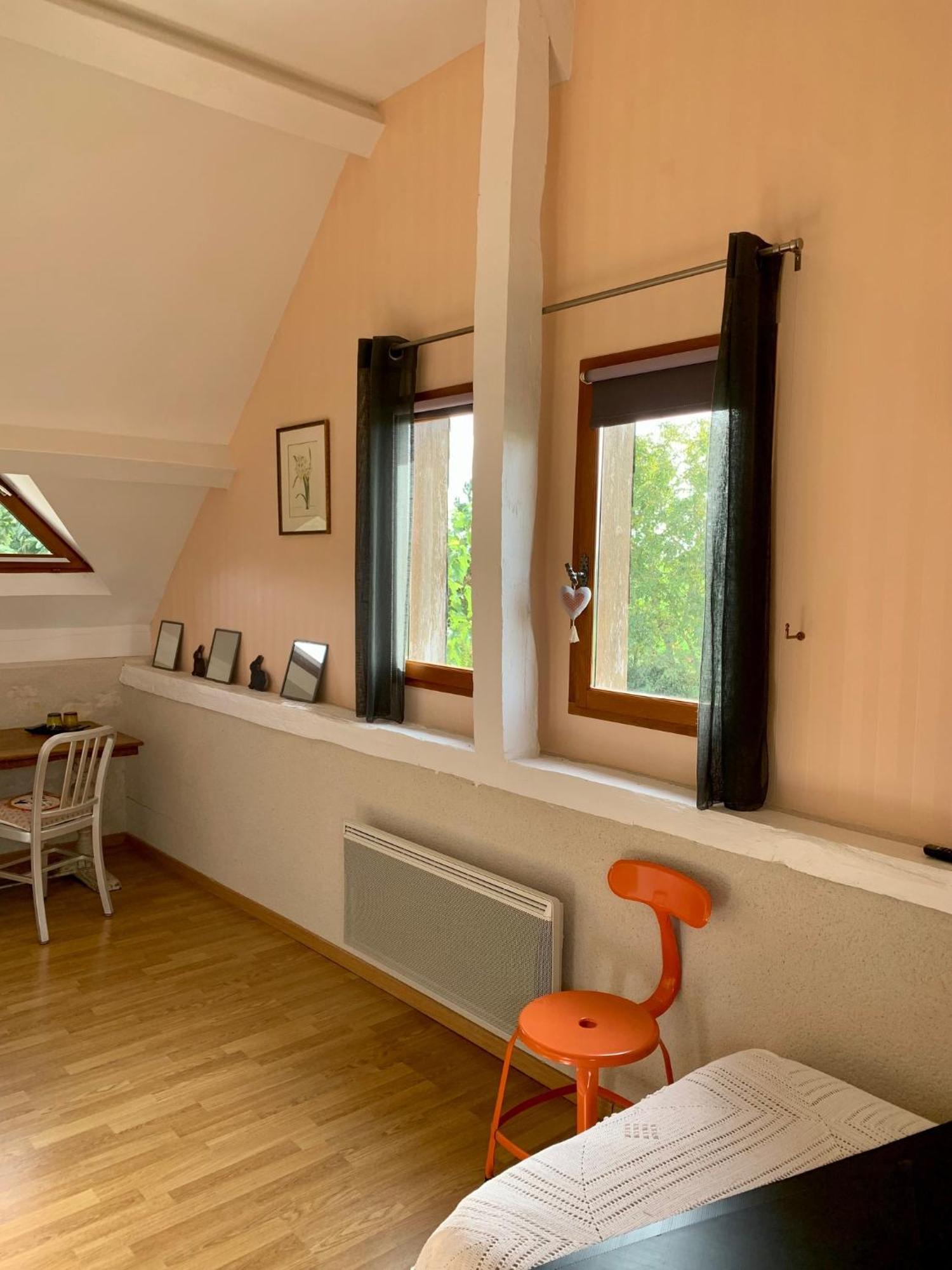 Le Logis De La Chouette Hotel Bauge-en-Anjou Bagian luar foto