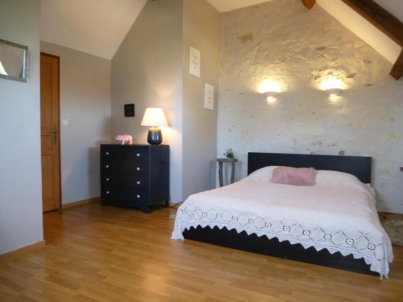 Le Logis De La Chouette Hotel Bauge-en-Anjou Bagian luar foto