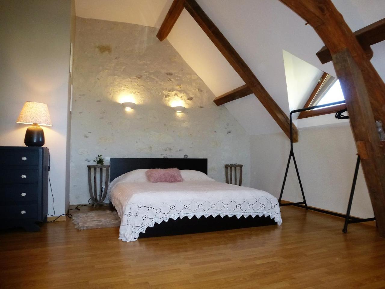 Le Logis De La Chouette Hotel Bauge-en-Anjou Bagian luar foto